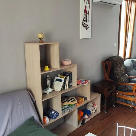 Апартаменты Cozy French With A Beautiful View