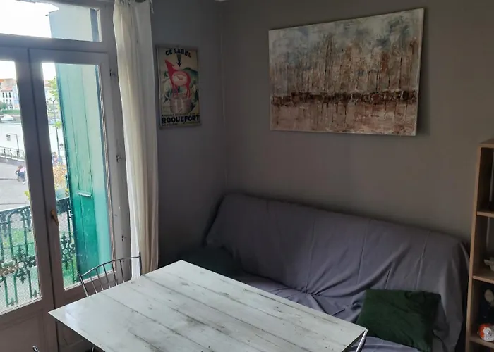 Cozy French With A Beautiful View Agde